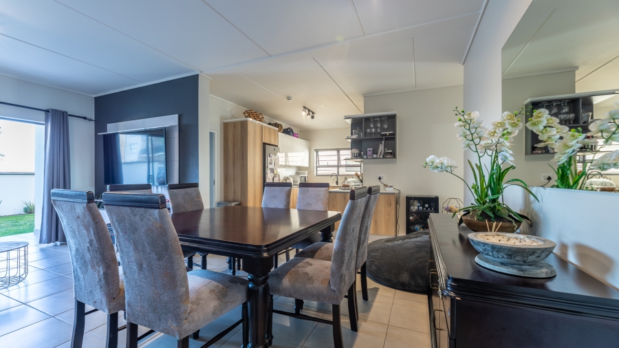 3 Bedroom Property for Sale in Sandown Western Cape